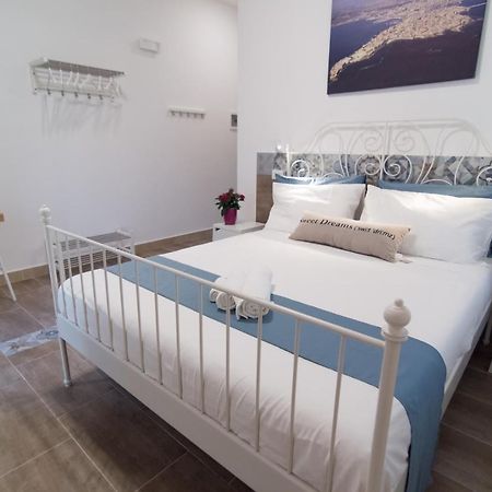 Raudino Rooms Сиракуза Екстериор снимка