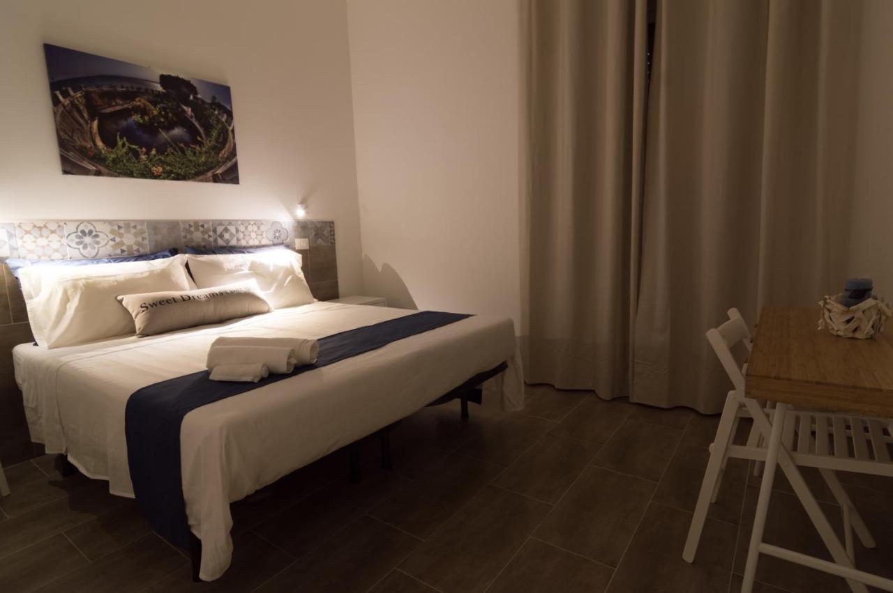 Raudino Rooms Сиракуза Екстериор снимка