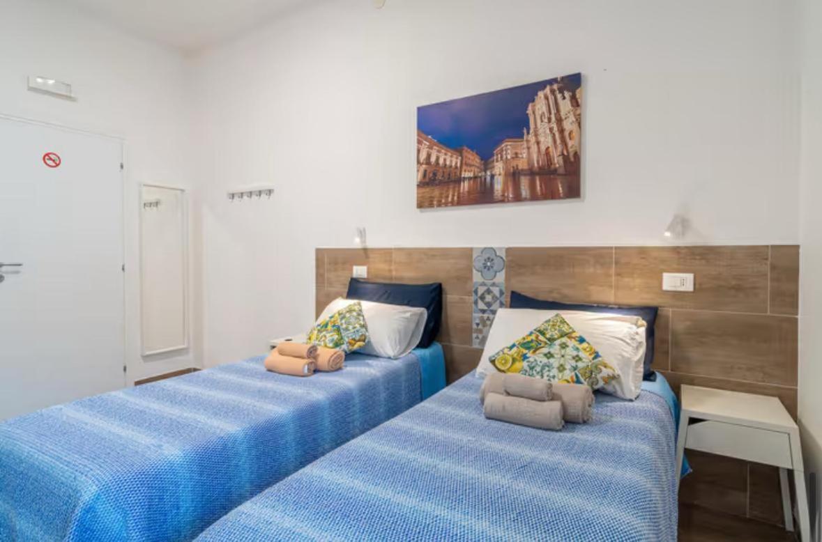 Raudino Rooms Сиракуза Екстериор снимка
